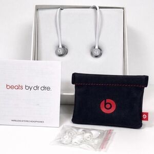 beats by dr.dre - Urbeats Wireless Silver Edition - Brand New